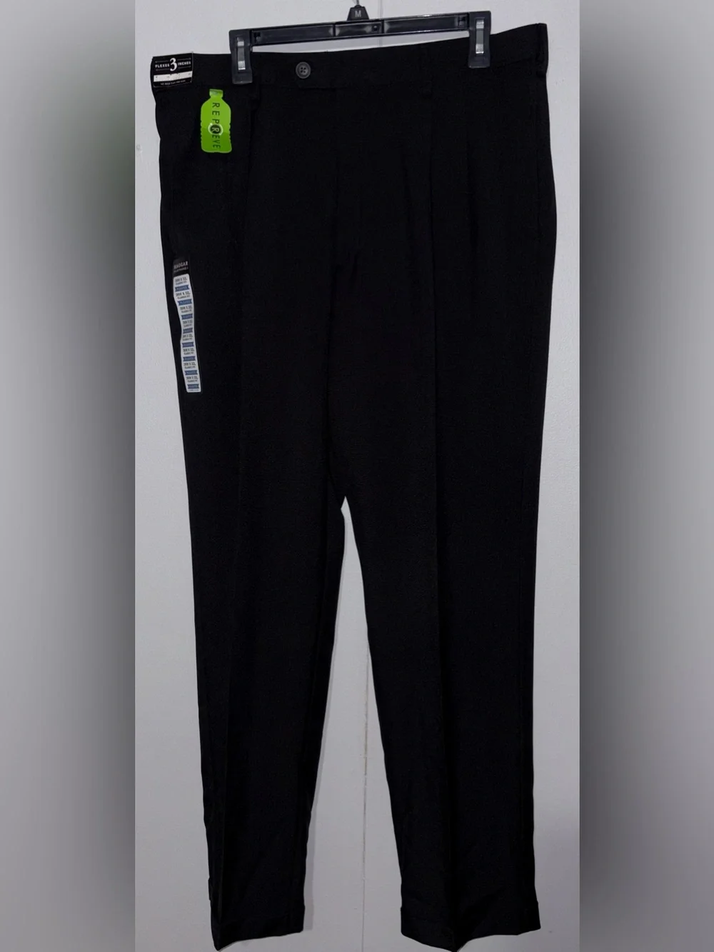 Haggar E-CLO Stria Mens 36x32 Black Classic Fit Pleated Dress Pants NWT